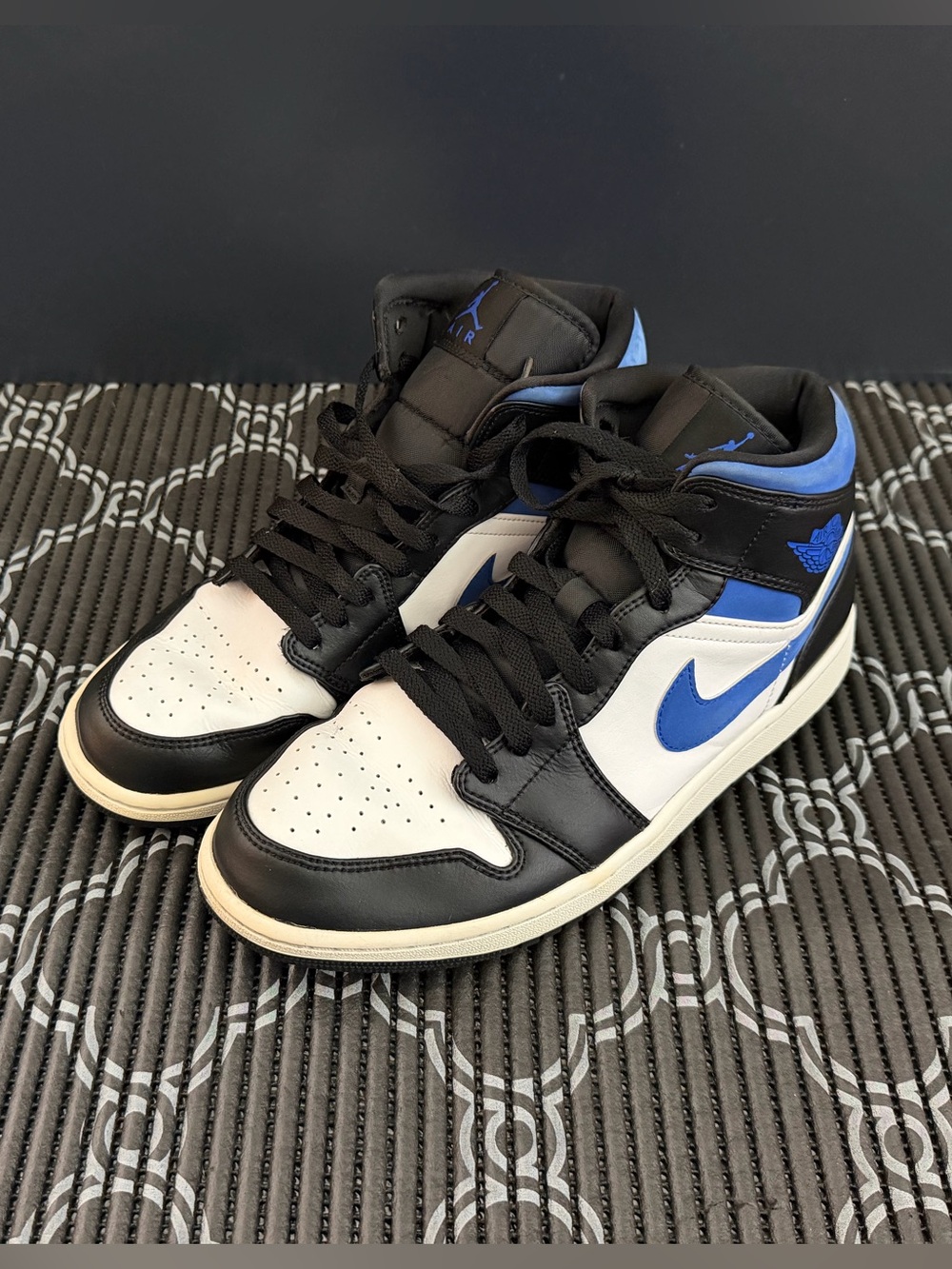 Jordan 1 Mid (White Black Racer Blue) 554724-140